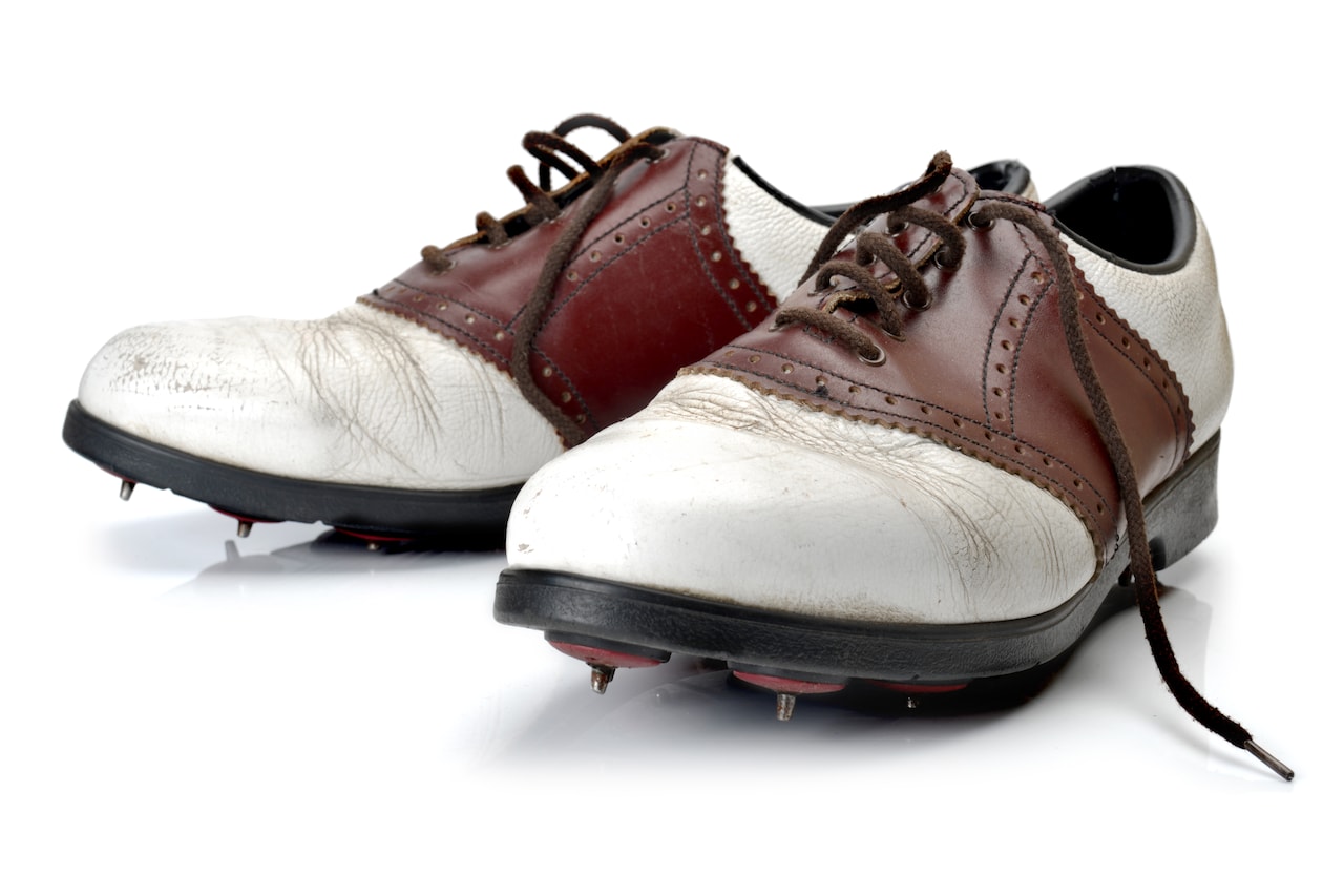 How to clean hot sale yak leather golf shoes